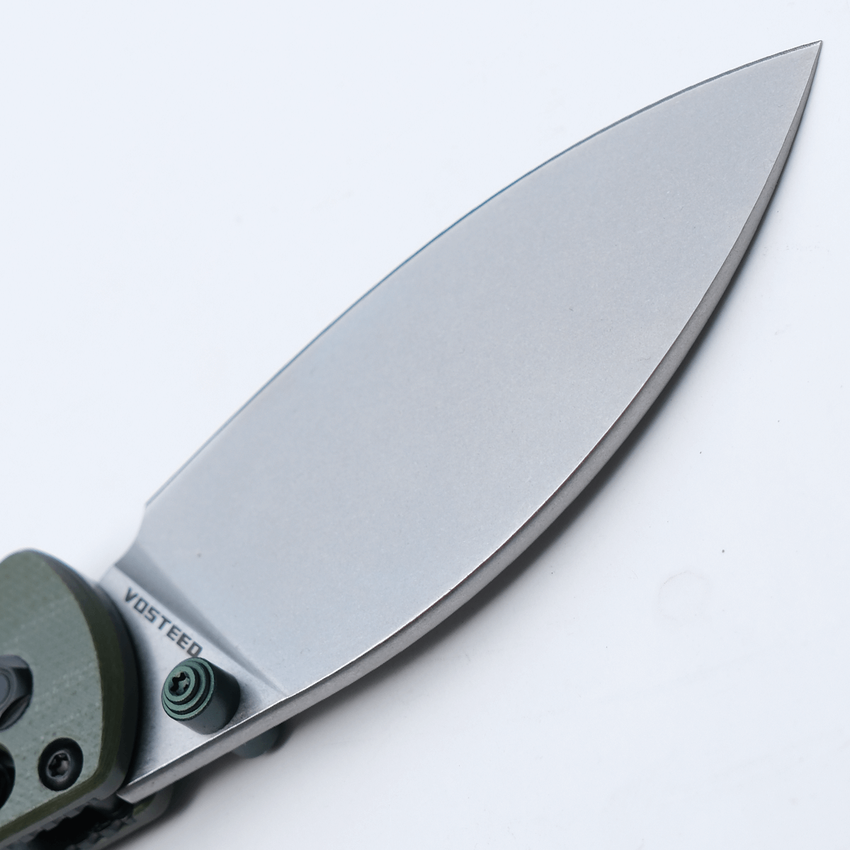 Blades Canada Exclusive, Vosteed Mini Nightshade Folding Knife, Nitro-V Stonewash, G10 Green, A0210