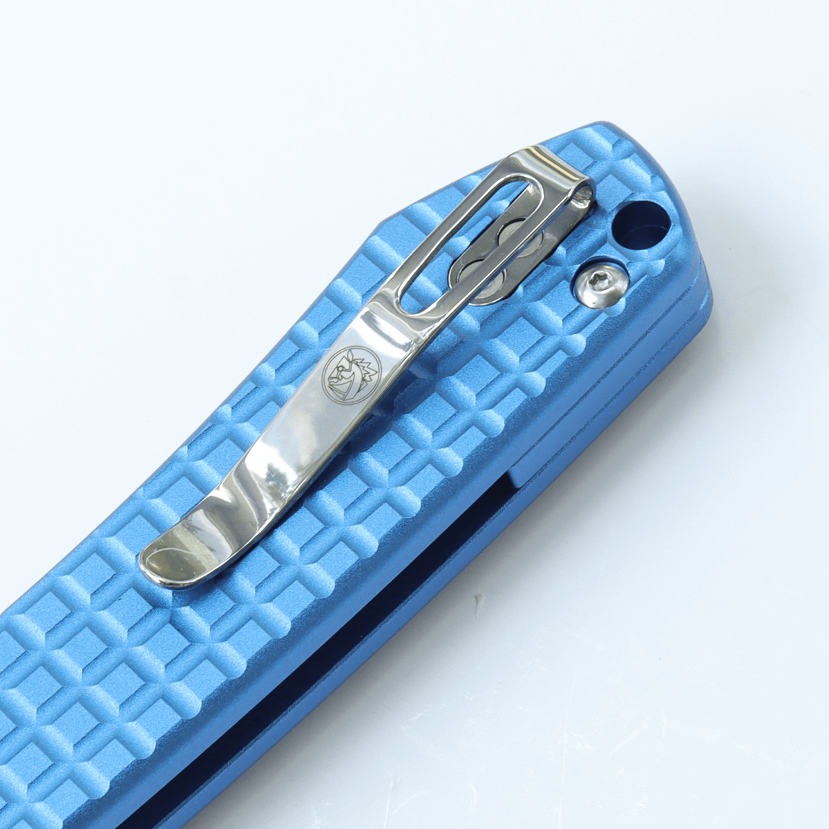 WMK EXCLUSIVE VOSTEED RACCOON CROSSBAR LOCK FOLDING KNIFE BLUE ALUMINUM FRAG HANDLE 14C28N PLAIN EDGE SATIN FINISH RCCWA4