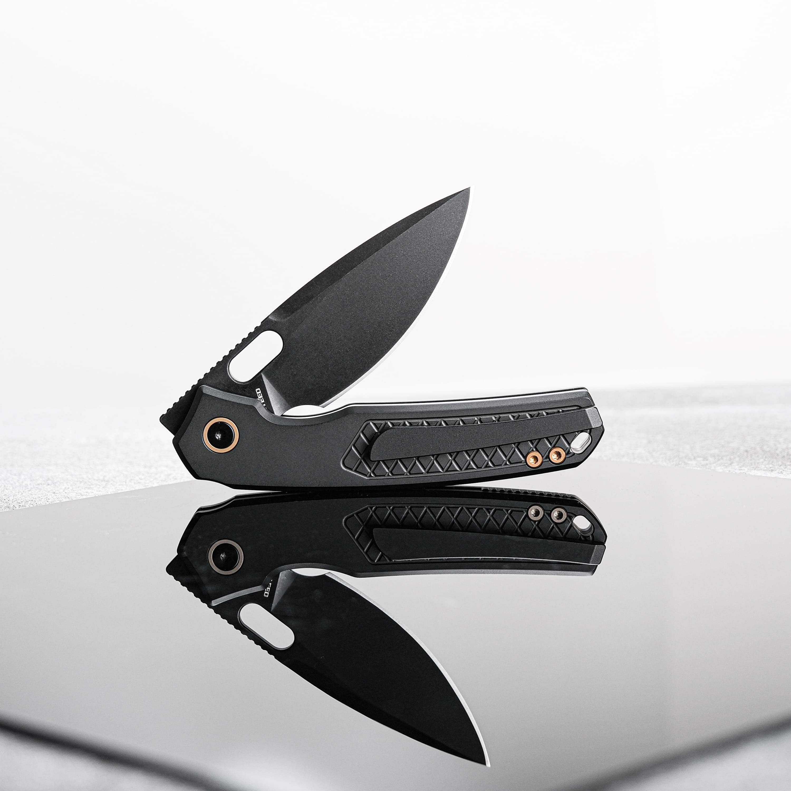 Psyop - Top Liner Lock (3.32" Elmax Blade & Titanium Handle) - A2201